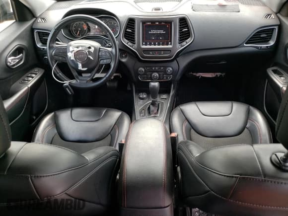 ✅ 2021 Jeep Cherokee Trailhawk • VIN: 1C4PJMBX0MD193942 • Лот: 55595745. Опубликован ранее на Copart с пробегом 44 242 миль. Бесплатный доступ к архиву аукционных продаж из США и подробный отчёт об истории автомобиля на DreamBid. Изображение 8.