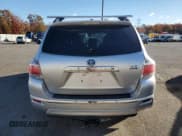 ✅ 2011 Toyota Highlander Limited • VIN: JTEDC3EH8B2001862 • Lot: 91457995. Listed on Copart with 122,552 mi. Free auction sales archive from the USA and detailed vehicle history report at DreamBid. Image 6.