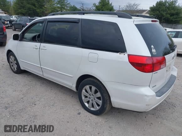 ✅ 2005 Toyota Sienna XLE • VIN: 5TDBA22C35S034074 • Lot: 42087561. Listed on IAAI with 108,608 mi. Free auction sales archive from the USA and detailed vehicle history report at DreamBid. Image 3.