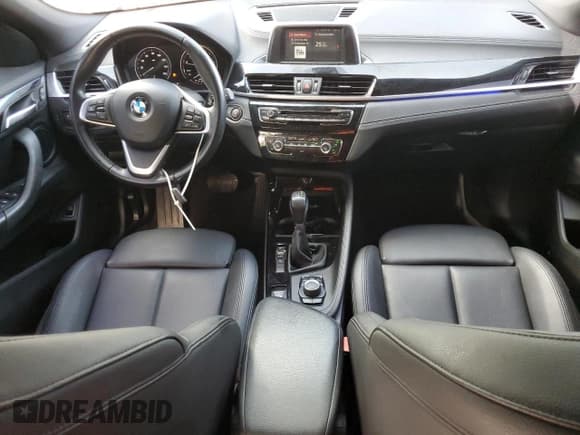 ✅ 2018 BMW X2 sDrive28i • VIN: WBXYJ3C3XJEJ81848 • Lot: 66278525. Wystawiony na Copart z przebiegiem 58 660 mil. Bezpłatny archiwum sprzedaży aukcyjnych z USA i szczegółowy raport historii pojazdu na DreamBid. Zdjęcie 8.