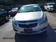 2013 Chevrolet Cruze LS z VIN 1G1PA5SH5D7145164, wystawiony jako IAAI lot #43294377 z przebiegiem 191 872 mil mil oraz . Historia ofert i sprzedaży dostępna na DreamBid. Obrazek 12.