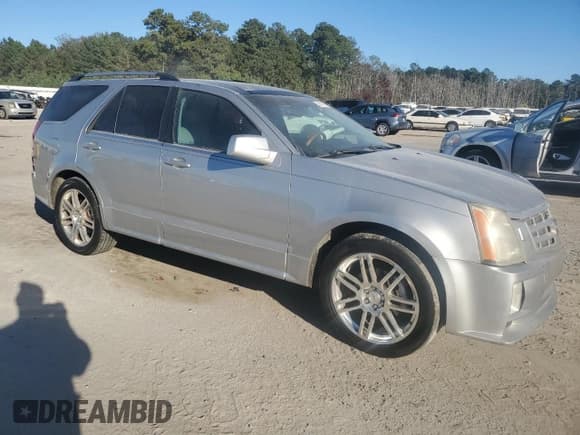 ✅ 2007 Cadillac SRX • VIN: 1GYEE637470168781 • Lot: 90873455. Wystawiony na Copart z przebiegiem 170 039 mil. Bezpłatny archiwum sprzedaży aukcyjnych z USA i szczegółowy raport historii pojazdu na DreamBid. Zdjęcie 4.