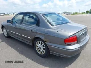 ✅ 2004 Hyundai Sonata GLS • VIN: KMHWF35H94A982759 • Lot: 42478790. Wystawiony na IAAI z przebiegiem 217 571 mil. Bezpłatny archiwum sprzedaży aukcyjnych z USA i szczegółowy raport historii pojazdu na DreamBid. Zdjęcie 3.
