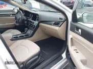 ✅ 2015 Hyundai Sonata Sport • VIN: 5NPE34AF1FH136995 • Lot: 43670248. Wystawiony na IAAI z przebiegiem 112 374 mil. Bezpłatny archiwum sprzedaży aukcyjnych z USA i szczegółowy raport historii pojazdu na DreamBid. Zdjęcie 5.