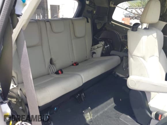 ✅ 2023 Subaru Ascent Limited • VIN: 4S4WMAUD2P3448567 • Lot: 42581625. Listed on IAAI with 29,483 mi. Free auction sales archive from the USA and detailed vehicle history report at DreamBid. Image 8.