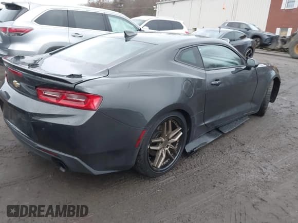 ✅ 2016 Chevrolet Camaro 1LT • VIN: 1G1FA1RX4G0182642 • Lot: 41021666. Listed on IAAI with 91,546 mi. Free auction sales archive from the USA and detailed vehicle history report at DreamBid. Image 4.