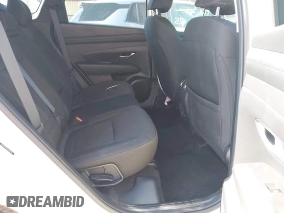 ✅ 2025 Hyundai Tucson SEL • VIN: 5NMJB3DE3SH530021 • Lot: 43651307. Wystawiony na IAAI z przebiegiem 21 100 mil. Bezpłatny archiwum sprzedaży aukcyjnych z USA i szczegółowy raport historii pojazdu na DreamBid. Zdjęcie 8.