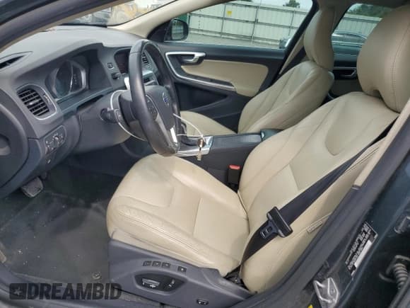 ✅ 2016 Volvo S60 T5 Drive-E Premier • VIN: YV126MFK3G2413241 • Lot: 68474955. Listed on Copart with 114,777 mi. Free auction sales archive from the USA and detailed vehicle history report at DreamBid. Image 7.