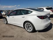 ✅ 2022 Tesla Model 3 • VIN: 5YJ3E1EA6NF328750 • Lot: 82206215. Wystawiony na Copart z przebiegiem 45 786 mil. Bezpłatny archiwum sprzedaży aukcyjnych z USA i szczegółowy raport historii pojazdu na DreamBid. Zdjęcie 2.