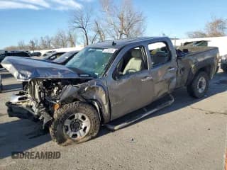 ✅ 2007 Chevrolet Silverado 2500HD LTZ • VIN: 1GCHK23677F513035 • Lot: 43150135. Wystawiony na Copart z przebiegiem Nie podano. Bezpłatny archiwum sprzedaży aukcyjnych z USA i szczegółowy raport historii pojazdu na DreamBid. Zdjęcie 1.
