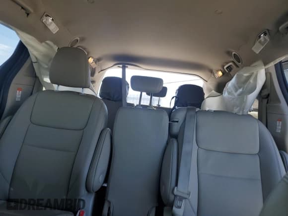 ✅ 2020 Toyota Sienna XLE Auto Access Seat • VIN: 5TDYZ3DC6LS039692 • Lot: 81325885. Listed on Copart with 89,413 mi. Free auction sales archive from the USA and detailed vehicle history report at DreamBid. Image 10.
