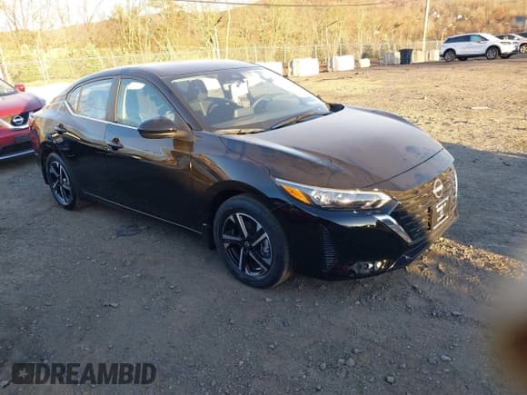 ✅ 2024 Nissan Sentra SV • VIN: 3N1AB8CVXRY367062 • Lot: 40881630. Wystawiony na IAAI z przebiegiem 39 mil. Bezpłatny archiwum sprzedaży aukcyjnych z USA i szczegółowy raport historii pojazdu na DreamBid. Zdjęcie 1.