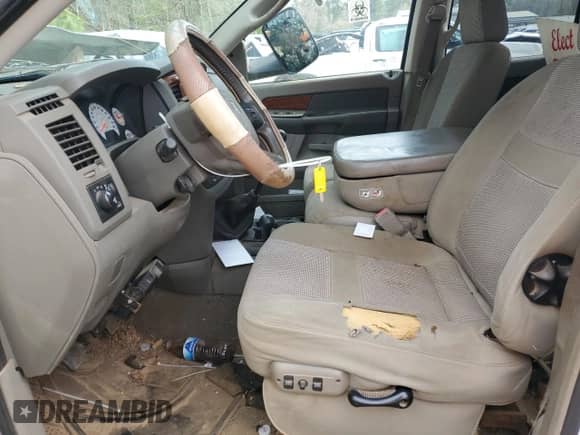 2006 Dodge 3500 SLT z VIN 3D7MX48C66G219574, wystawiony jako Copart lot #84019964 z przebiegiem Nie podano mil oraz Szkoda całkowita • Salvage title. Historia ofert i sprzedaży dostępna na DreamBid. Obrazek 7.