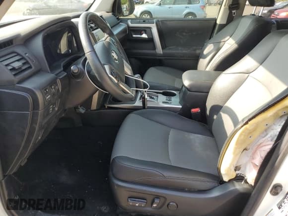 ✅ 2023 Toyota 4Runner SR5 Premium • VIN: JTENU5JR9P6133301 • Lot: 68360545. Wystawiony na Copart z przebiegiem 14 776 mil. Bezpłatny archiwum sprzedaży aukcyjnych z USA i szczegółowy raport historii pojazdu na DreamBid. Zdjęcie 7.