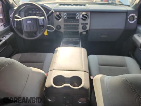 ✅ 2016 Ford F-250 XL • VIN: 1FT7W2AT8GEA52538 • Lot: 69862295. Listed on Copart with 164,509 mi. Free auction sales archive from the USA and detailed vehicle history report at DreamBid. Image 8.