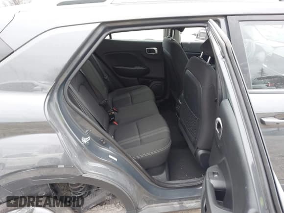 ✅ 2024 Hyundai Venue SEL • VIN: KMHRC8A33RU303667 • Lot: 41493871. Listed on IAAI with 12,725 mi. Free auction sales archive from the USA and detailed vehicle history report at DreamBid. Image 8.