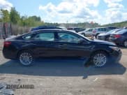 ✅ 2018 Toyota Avalon Hybrid XLE Plus • VIN: 4T1BD1EB1JU064664 • Lot: 43125463. Wystawiony na IAAI z przebiegiem 53 528 mil. Bezpłatny archiwum sprzedaży aukcyjnych z USA i szczegółowy raport historii pojazdu na DreamBid. Zdjęcie 13.