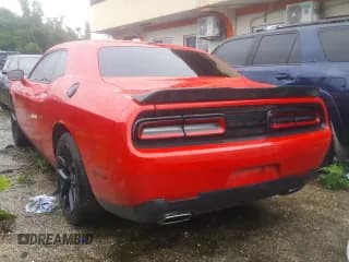 ✅ 2020 Dodge Challenger SXT • VIN: 2C3CDZAG9LH132602 • Lot: 63174392. Wystawiony na Copart z przebiegiem 17 095 mil. Bezpłatny archiwum sprzedaży aukcyjnych z USA i szczegółowy raport historii pojazdu na DreamBid. Zdjęcie 3.