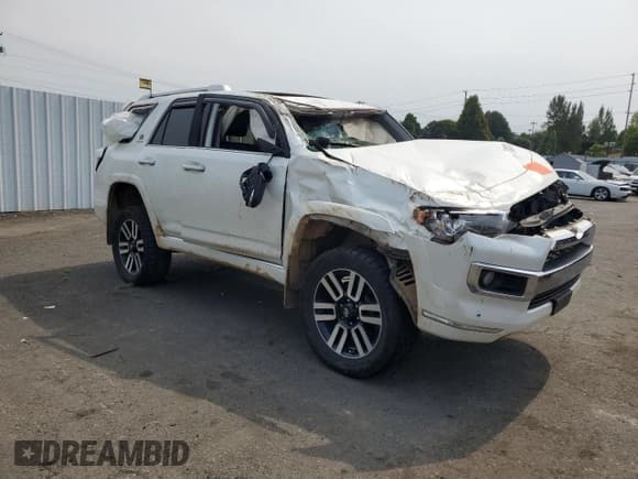 ✅ 2015 Toyota 4Runner SR5 Premium • VIN: JTEBU5JR9F5230277 • Lot: 70320335. Wystawiony na Copart z przebiegiem 132 743 mil. Bezpłatny archiwum sprzedaży aukcyjnych z USA i szczegółowy raport historii pojazdu na DreamBid. Zdjęcie 4.