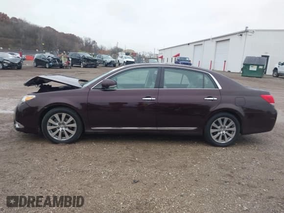 ✅ 2012 Toyota Avalon • VIN: 4T1BK3DBXCU468374 • Lot: 43731454. Listed on IAAI with 68,447 mi. Free auction sales archive from the USA and detailed vehicle history report at DreamBid. Image 14.