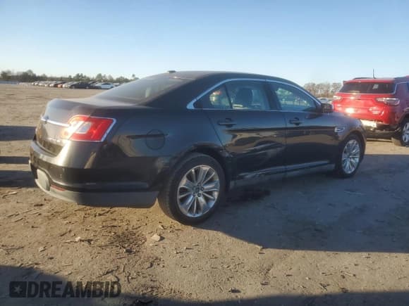 ✅ 2011 Ford Taurus Limited • VIN: 1FAHP2JW0BG140398 • Lot: 92919255. Listed on Copart with 145,327 mi. Free auction sales archive from the USA and detailed vehicle history report at DreamBid. Image 3.