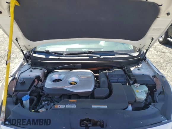 ✅ 2016 Hyundai Sonata SE • VIN: KMHE24L1XGA033776 • Lot: 82283545. Wystawiony na Copart z przebiegiem 130 658 mil mil. Skorzystaj z bezpłatnego archiwum sprzedaży aukcyjnych z USA i zobacz szczegółowy raport historii pojazdu na DreamBid. Zdjęcie 11.