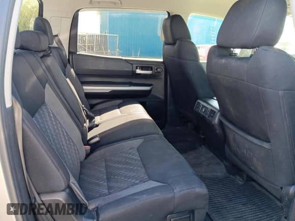 ✅ 2019 Toyota Tundra SR5 • VIN: 5TFDM5F12KX082018 • Lot: 58388175. Listed on Copart with 94,801 mi. Free auction sales archive from the USA and detailed vehicle history report at DreamBid. Image 10.