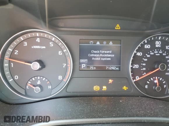 ✅ 2019 Kia Forte LXS • VIN: 3KPF24AD0KE014066 • Lot: 48927095. Listed on Copart with 71,242 mi. Free auction sales archive from the USA and detailed vehicle history report at DreamBid. Image 9.