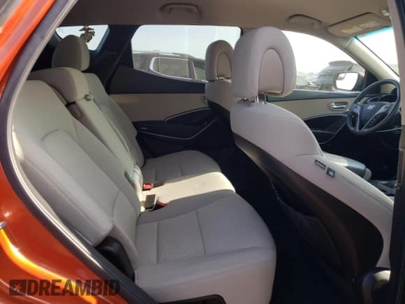 ✅ 2017 Hyundai Santa Fe 2.4L • VIN: 5XYZU3LB7HG460563 • Lot: 80073775. Wystawiony na Copart z przebiegiem 73 446 mil. Bezpłatny archiwum sprzedaży aukcyjnych z USA i szczegółowy raport historii pojazdu na DreamBid. Zdjęcie 10.