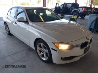 2014 BMW 3 Series 328i с VIN WBA3C1C53EK117470, выставлен на аукционе IAAI как лот 43290427 с пробегом 198 555 миль миль и . История ставок и продаж доступна на DreamBid. Изображение 1.