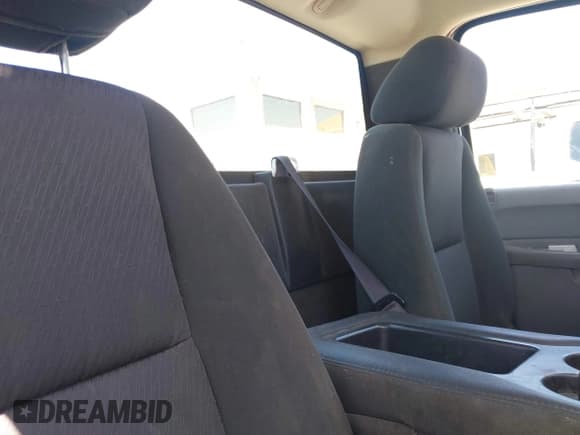 ✅ 2013 Chevrolet Silverado 2500HD Work Truck • VIN: 1GC0CVCG9DF183463 • Lot: 42872849. Wystawiony na IAAI z przebiegiem 169 512 mil. Bezpłatny archiwum sprzedaży aukcyjnych z USA i szczegółowy raport historii pojazdu na DreamBid. Zdjęcie 8.