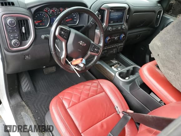 ✅ 2020 Chevrolet Silverado 1500 RST • VIN: 1GCUYEED1LZ102104 • Lot: 91780245. Listed on Copart with 84,975 mi. Free auction sales archive from the USA and detailed vehicle history report at DreamBid. Image 8.