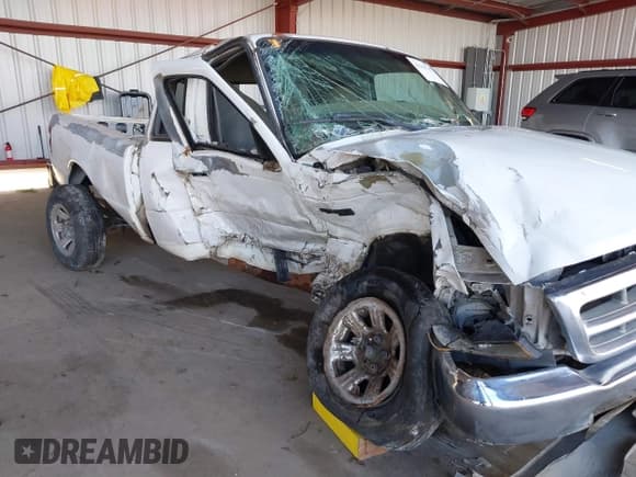 ✅ 2000 Ford Ranger XL • VIN: 1FTYR14C8YPC08441 • Lot: 41261747. Wystawiony na IAAI z przebiegiem 258 755 mil. Bezpłatny archiwum sprzedaży aukcyjnych z USA i szczegółowy raport historii pojazdu na DreamBid. Zdjęcie 6.