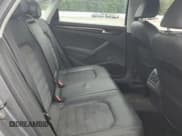 ✅ 2014 Volkswagen Passat SEL Premium • VIN: 1VWCM7A32EC090791 • Lot: 64083235. Wystawiony na Copart z przebiegiem 77 105 mil. Bezpłatny archiwum sprzedaży aukcyjnych z USA i szczegółowy raport historii pojazdu na DreamBid. Zdjęcie 10.