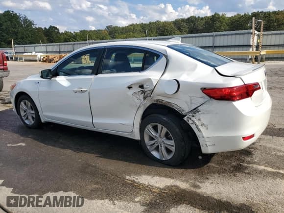 ✅ 2013 Acura ILX Hybrid • VIN: 19VDE3F33DE302040 • Lot: 81622905. Wystawiony na Copart z przebiegiem 109 812 mil. Bezpłatny archiwum sprzedaży aukcyjnych z USA i szczegółowy raport historii pojazdu na DreamBid. Zdjęcie 2.