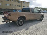 ✅ 2002 Chevrolet S-10 LS • VIN: 1GCCS19W428207631 • Лот: 51095925. Опубликован ранее на Copart с пробегом 232 595 миль. Бесплатный доступ к архиву аукционных продаж из США и подробный отчёт об истории автомобиля на DreamBid. Изображение 3.