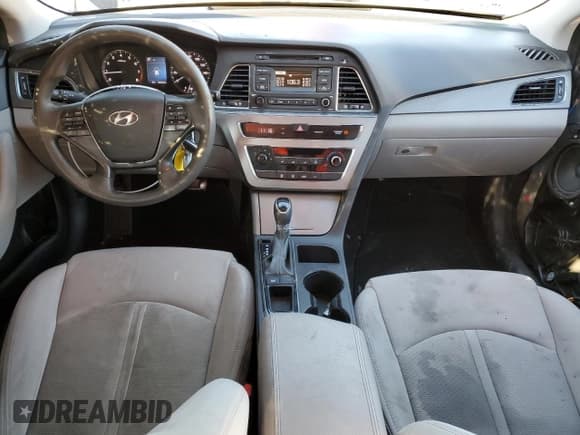 ✅ 2017 Hyundai Sonata SE • VIN: 5NPE24AF4HH549094 • Lot: 70185742. Listed on Copart with 192,009 mi. Free auction sales archive from the USA and detailed vehicle history report at DreamBid. Image 8.