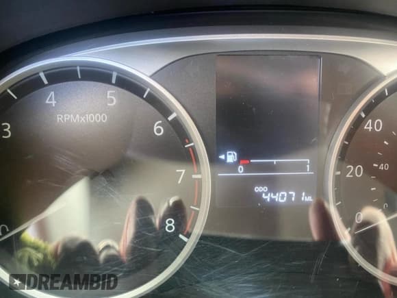 ✅ 2009 Dodge Challenger R/T • VIN: 2B3LJ54T89H504205 • Lot: 44656995. Wystawiony na Copart z przebiegiem 44 071 mil. Bezpłatny archiwum sprzedaży aukcyjnych z USA i szczegółowy raport historii pojazdu na DreamBid. Zdjęcie 8.