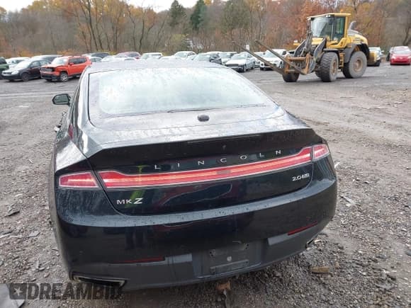 ✅ 2014 Lincoln MKZ • VIN: 3LN6L2J92ER805995 • Lot: 43605738. Listed on IAAI with 126,412 mi. Free auction sales archive from the USA and detailed vehicle history report at DreamBid. Image 16.