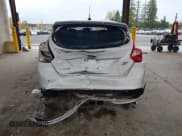 ✅ 2014 Ford Focus ST • VIN: 1FADP3L90EL402802 • Лот: 43620530. Опубликован ранее на IAAI с пробегом 180 915 миль. Бесплатный доступ к архиву аукционных продаж из США и подробный отчёт об истории автомобиля на DreamBid. Изображение 16.