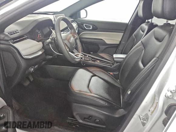 ✅ 2025 Jeep Compass Limited • VIN: 3C4NJDCN5ST514112 • Lot: 95560105. Listed on Copart with 34,832 mi. Free auction sales archive from the USA and detailed vehicle history report at DreamBid. Image 7.