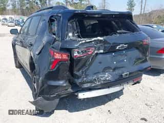 2025 Chevrolet Equinox FWD RS z VIN 3GNAXLEG7SL136601, wystawiony jako IAAI lot #41769644 z przebiegiem 5 372 mil mil oraz . Historia ofert i sprzedaży dostępna na DreamBid. Obrazek 3.