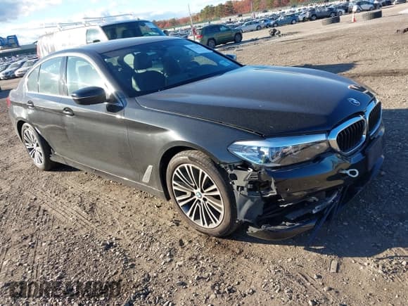 ✅ 2019 BMW 5 Series 530i xDrive • VIN: WBAJA7C50KWC78172 • Lot: 43521921. Listed on IAAI with 54,611 mi. Free auction sales archive from the USA and detailed vehicle history report at DreamBid. Image 1.