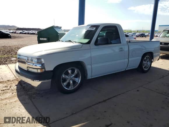 ✅ 2002 Chevrolet Silverado 1500 • VIN: 1GCEC14X42Z195786 • Lot: 66813284. Wystawiony na Copart z przebiegiem 113 104 mil mil. Skorzystaj z bezpłatnego archiwum sprzedaży aukcyjnych z USA i zobacz szczegółowy raport historii pojazdu na DreamBid. Zdjęcie 1.