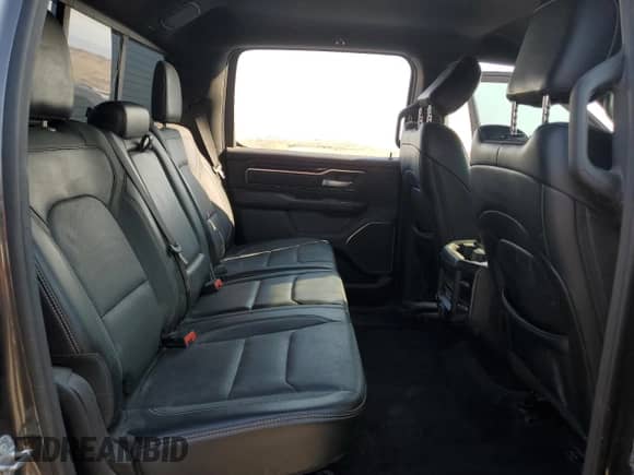 2020 Ram 1500 Rebel z VIN 1C6SRFLM5LN231149, wystawiony jako Copart lot #63299045 z przebiegiem 142 864 mil mil oraz Szkoda całkowita • Salvage title. Historia ofert i sprzedaży dostępna na DreamBid. Obrazek 10.