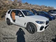 ✅ 2021 BMW X5 M50i • VIN: 5UXJU4C09M9F51610 • Лот: 90332155. Опубликован ранее на Copart с пробегом 32 915 миль. Бесплатный доступ к архиву аукционных продаж из США и подробный отчёт об истории автомобиля на DreamBid. Изображение 4.