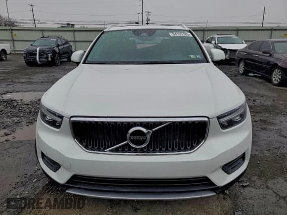 ✅ 2019 Volvo XC40 Momentum • VIN: YV4162XZ4K2009761 • Лот: 94193765. Опубликован ранее на Copart с пробегом 56 059 миль. Бесплатный доступ к архиву аукционных продаж из США и подробный отчёт об истории автомобиля на DreamBid. Изображение 5.