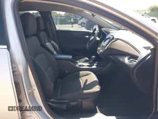 ✅ 2020 Chevrolet Malibu LS • VIN: 1G1ZB5STXLF147412 • Lot: 42683250. Wystawiony na IAAI z przebiegiem 82 505 mil mil. Skorzystaj z bezpłatnego archiwum sprzedaży aukcyjnych z USA i zobacz szczegółowy raport historii pojazdu na DreamBid. Zdjęcie 5.