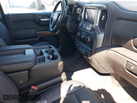 ✅ 2019 Chevrolet Silverado 1500 LT • VIN: 1GCRYDED5KZ268978 • Lot: 43339795. Wystawiony na IAAI z przebiegiem 191 181 mil. Bezpłatny archiwum sprzedaży aukcyjnych z USA i szczegółowy raport historii pojazdu na DreamBid. Zdjęcie 5.