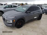 ✅ 2021 Hyundai Kona Night Edition • VIN: KM8K63A51MU671478 • Лот: 74240174. Опубликован ранее на Copart с пробегом 32 494 миль. Бесплатный доступ к архиву аукционных продаж из США и подробный отчёт об истории автомобиля на DreamBid. Изображение 1.